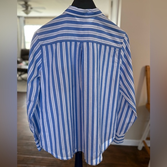 Women’s Old Navy Blue and White Striped Casual Shirt, Size Large - Picture 13 of 14